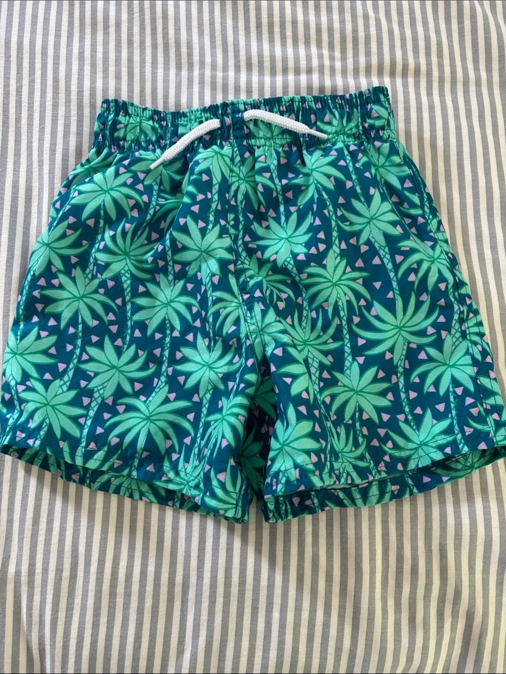 Turquoise 'Surfrider' Rash Guard Set with Palm Print Shorts